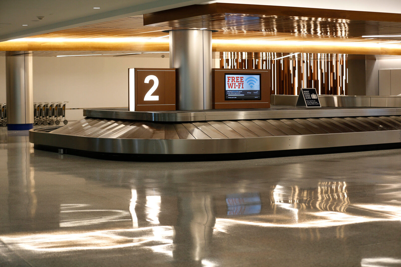 Baggage carousels (copy)